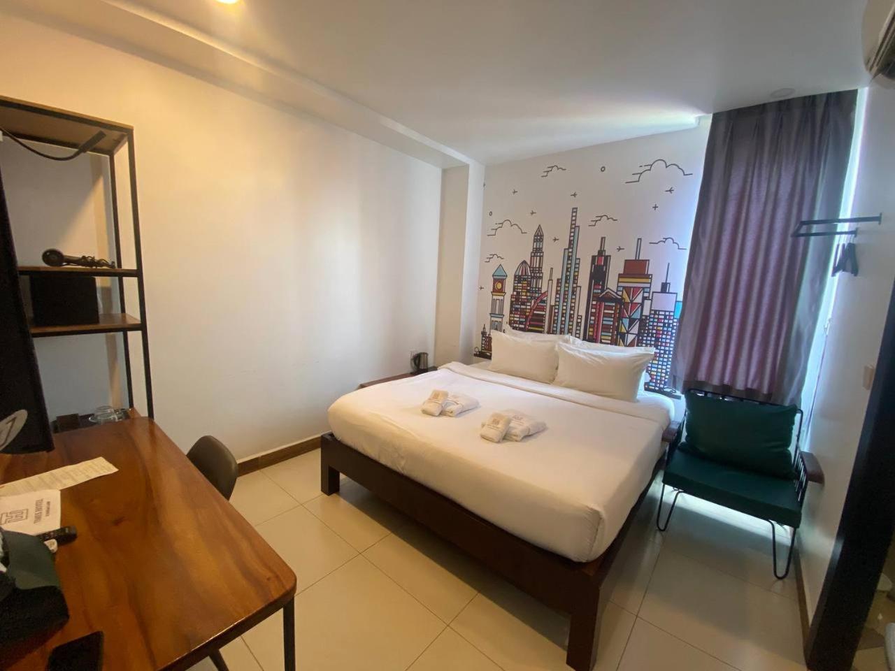 Times Hotel At Bassac Lane Phnom Penh Dış mekan fotoğraf